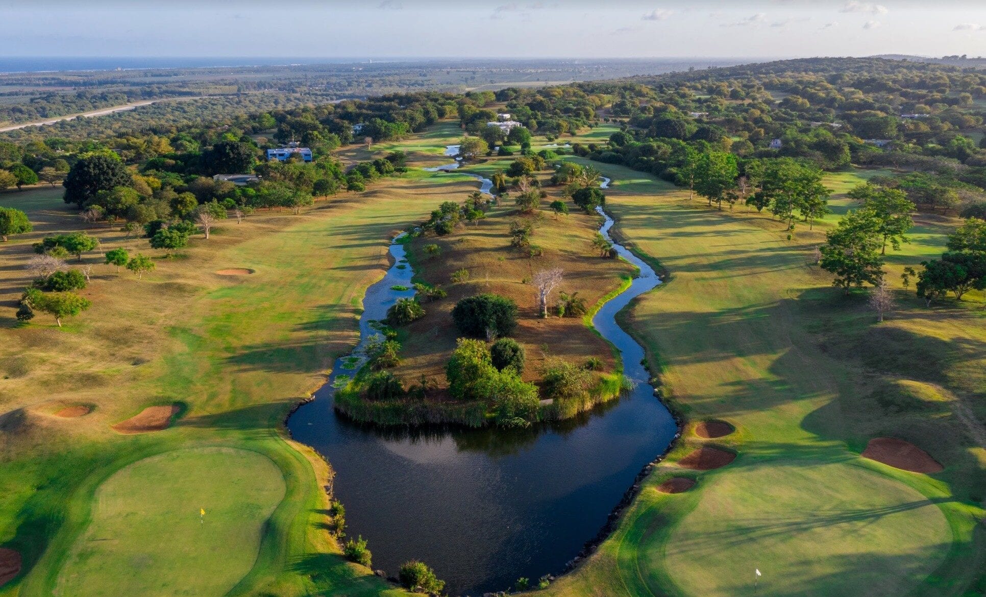 Vipingo Ridge fairway high above the Indian Ocean